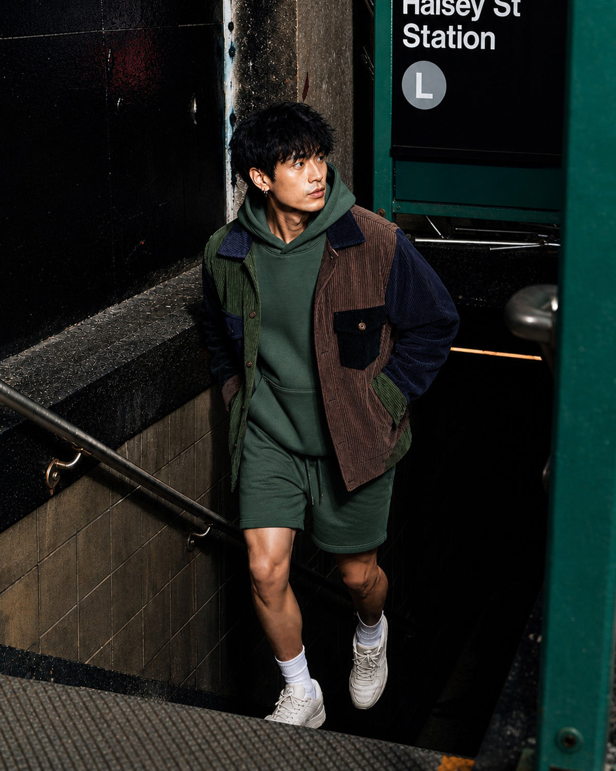 Heavyweight Pullover Hoodie & 5" Core Fleece Short Set - View 25